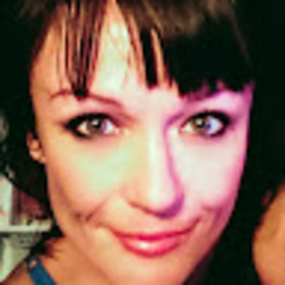 Meet your Posher, Elena - Picture 1 of 1